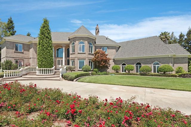 21649 N Des Moines Rd, Acampo, CA 95220
