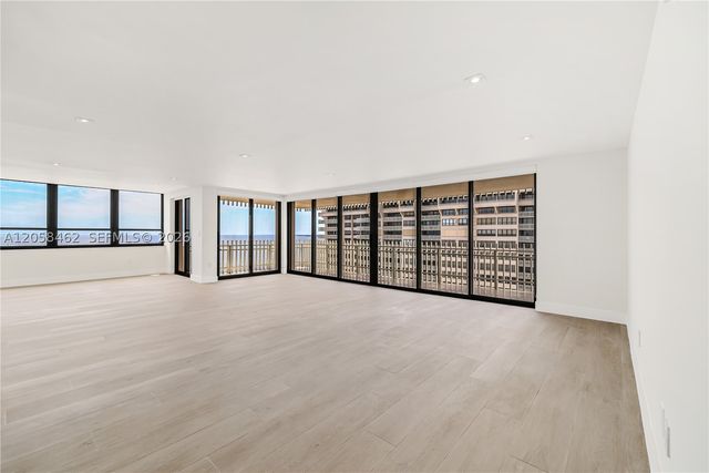 2 Grove Isle Dr B1602, Miami, FL 33133