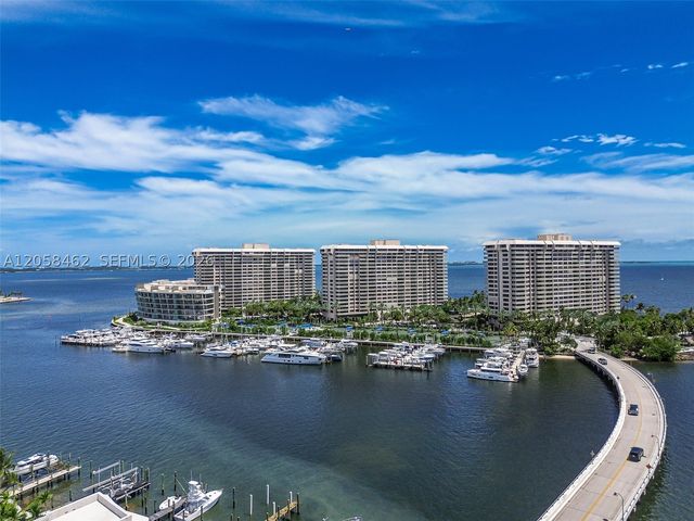 2 Grove Isle Dr B1602, Miami, FL 33133