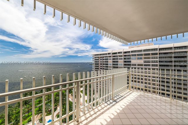 2 Grove Isle Dr B1602, Miami, FL 33133