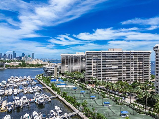 2 Grove Isle Dr B1602, Miami, FL 33133