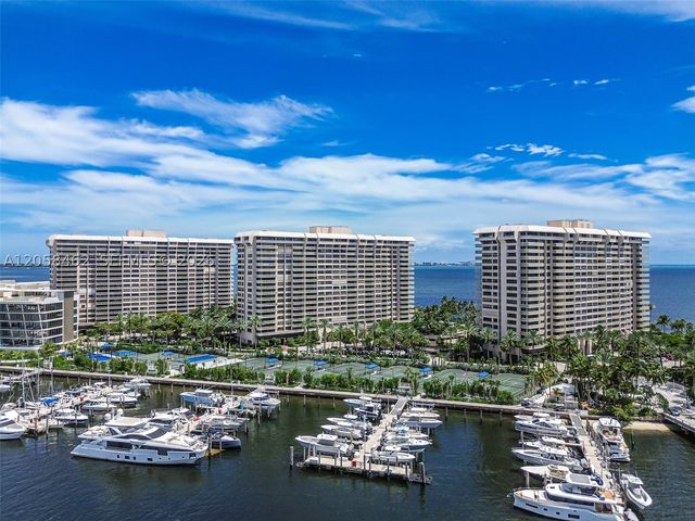2 Grove Isle Dr B1602, Miami, FL 33133