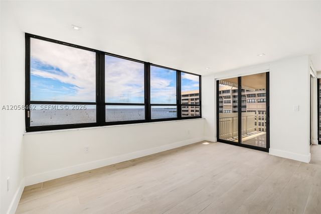 2 Grove Isle Dr B1602, Miami, FL 33133