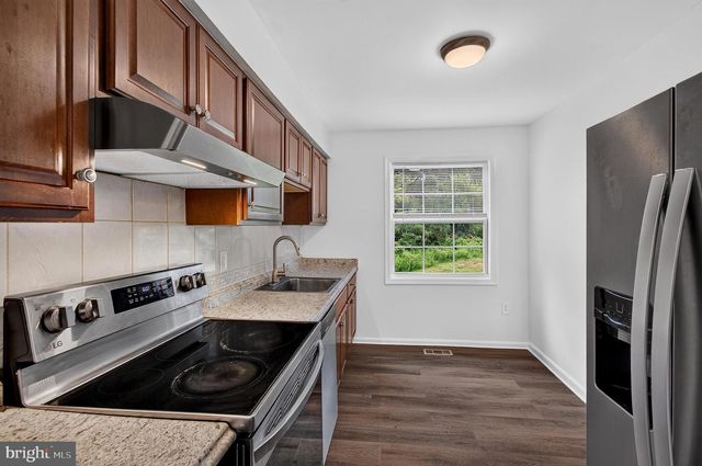 8572 ADAMSON ST, Manassas, VA 20110