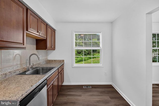 8572 ADAMSON ST, Manassas, VA 20110