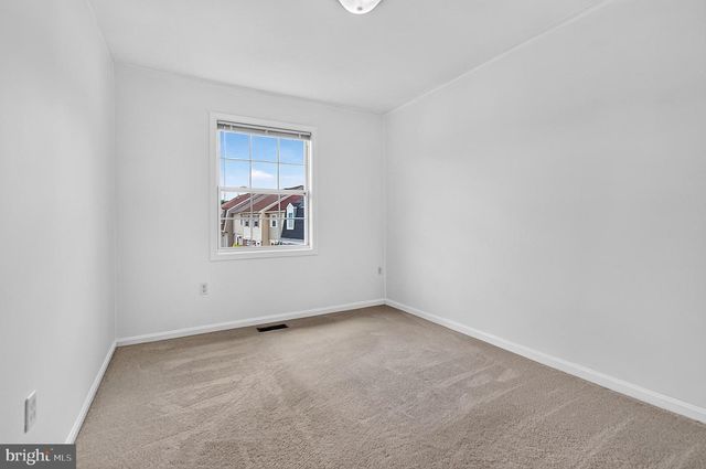 8572 ADAMSON ST, Manassas, VA 20110