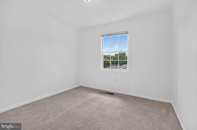 8572 ADAMSON ST, Manassas, VA 20110