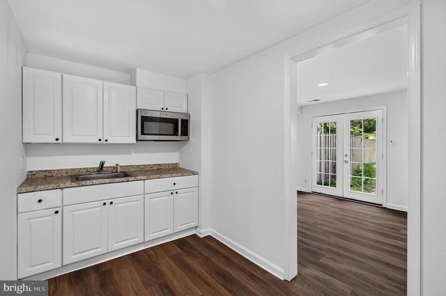 8572 ADAMSON ST, Manassas, VA 20110