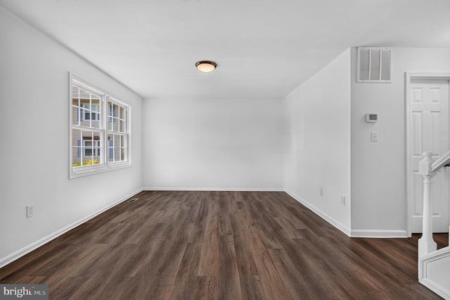 8572 ADAMSON ST, Manassas, VA 20110
