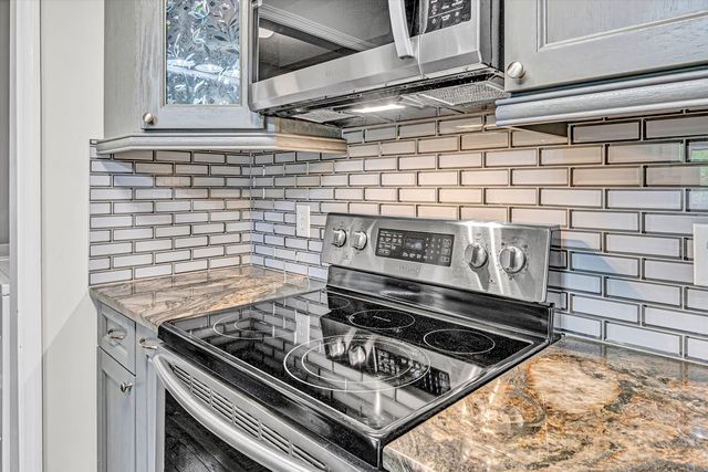 1681 Diamond Hill RD, Moneta, VA 24121