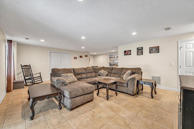 1681 Diamond Hill RD, Moneta, VA 24121