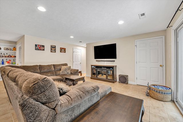 1681 Diamond Hill RD, Moneta, VA 24121