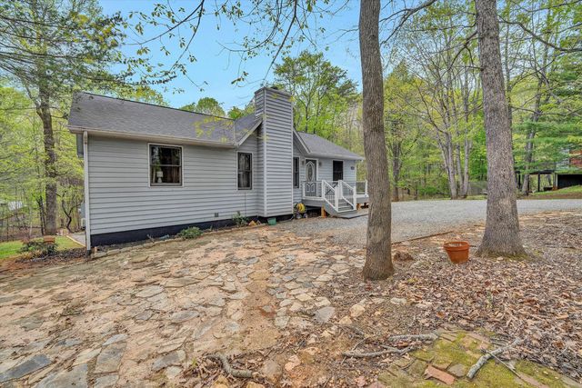 1681 Diamond Hill RD, Moneta, VA 24121