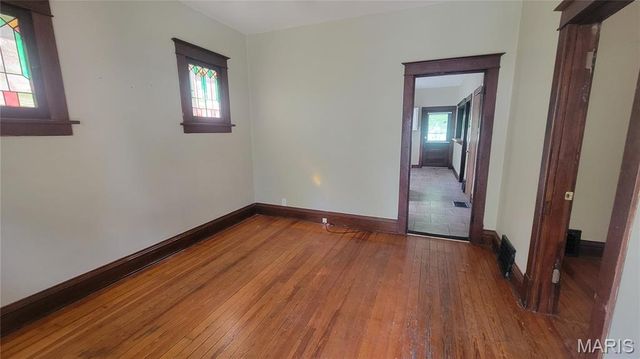 4083 Schiller Place, St Louis, MO 63116