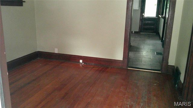 4083 Schiller Place, St Louis, MO 63116