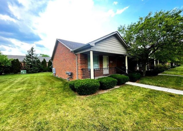 25769 Village Lane, Warren, MI 48089