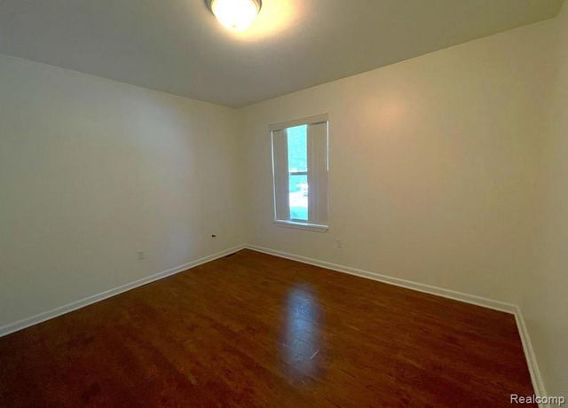 25769 Village Lane, Warren, MI 48089