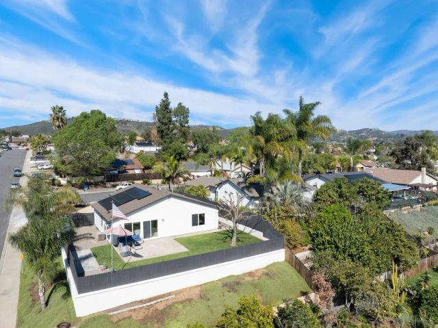 1005 Hazen Dr, San Marcos, CA 92069