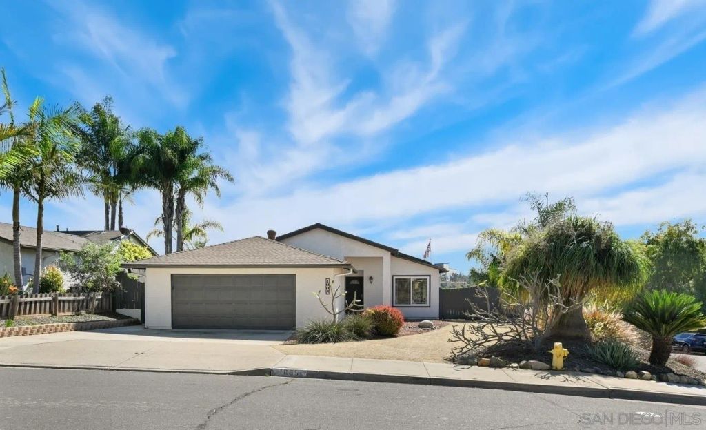 1005 Hazen Dr, San Marcos, CA 92069