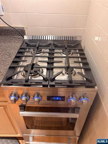 3021 Edwin, Fort Lee, NJ 07024