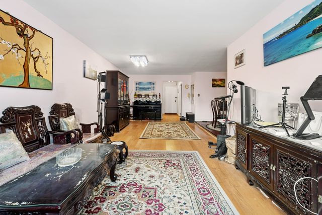 6565 Wetherole St Apt 2E, New York City, NY 11374