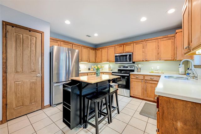 55 Champion CIR, Wimberley, TX 78676