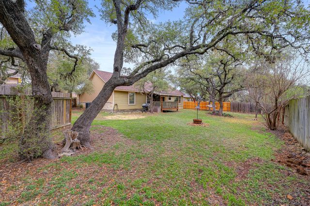 55 Champion CIR, Wimberley, TX 78676