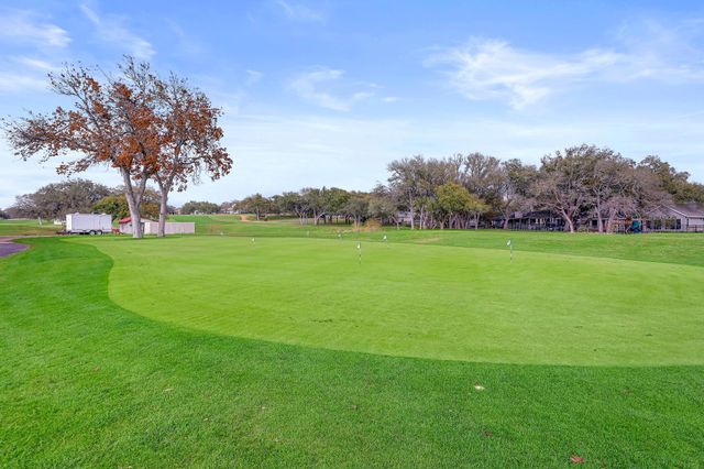 55 Champion CIR, Wimberley, TX 78676