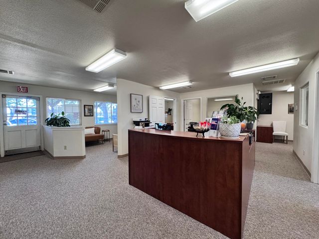 926 E Cypress Avenue, Suite 800, Redding, CA 96002