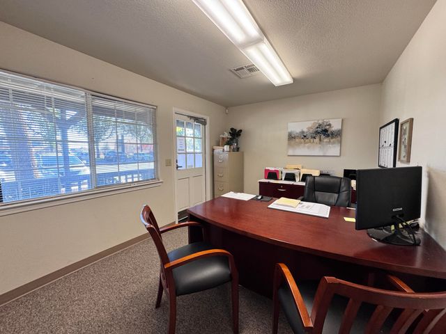 926 E Cypress Avenue, Suite 800, Redding, CA 96002