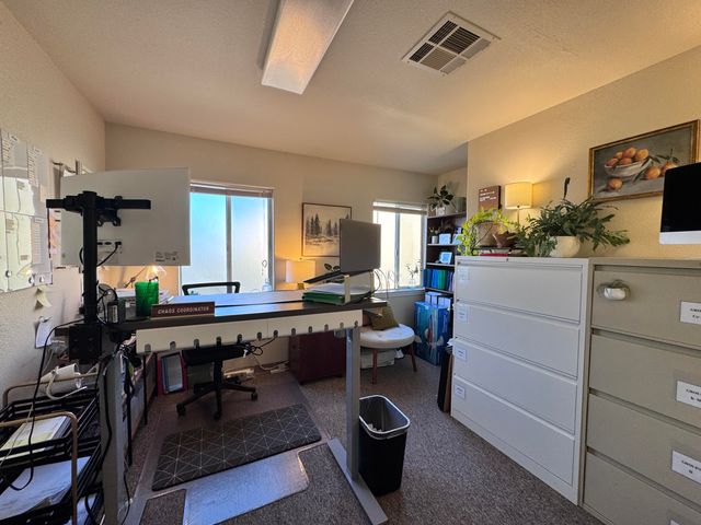 926 E Cypress Avenue, Suite 800, Redding, CA 96002