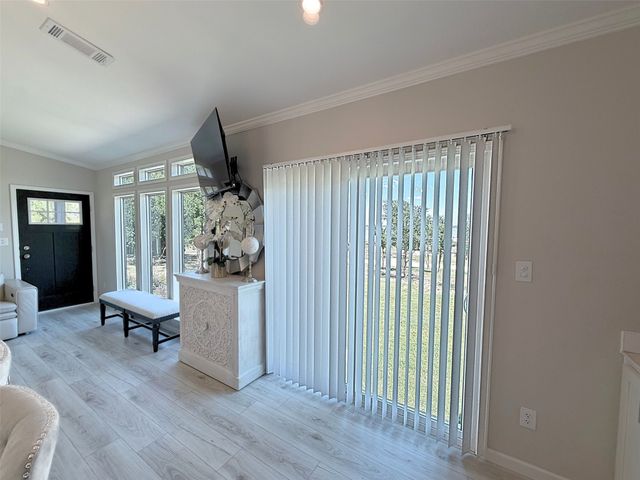 213 Meadow Pond Court, Runaway Bay, TX 76426