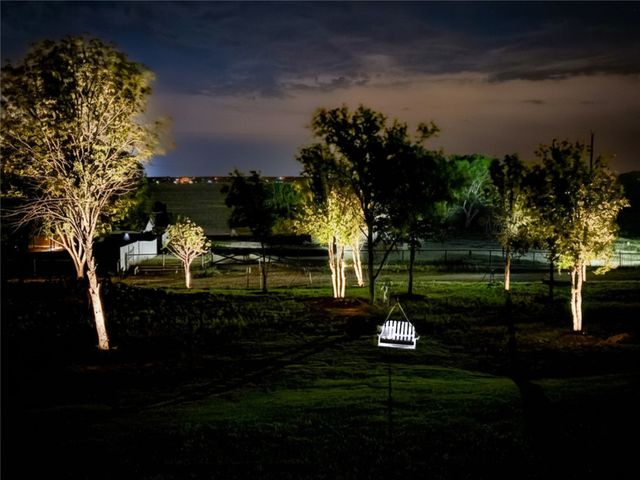 213 Meadow Pond Court, Runaway Bay, TX 76426
