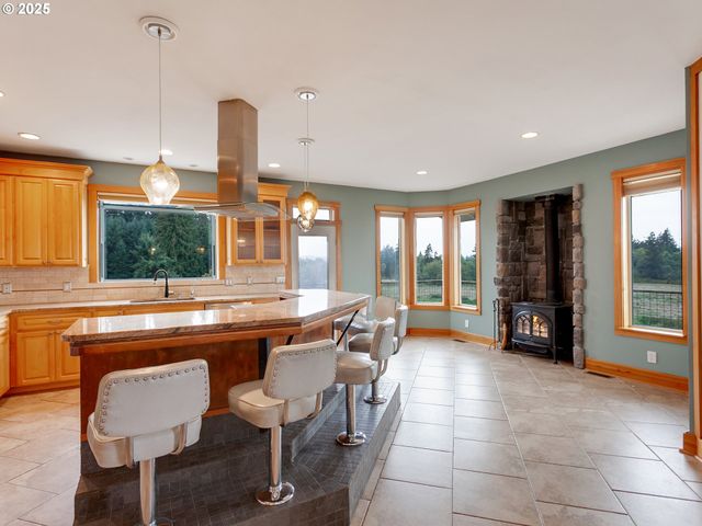 33140 Nw HORNECKER Rd, Hillsboro, OR 97124