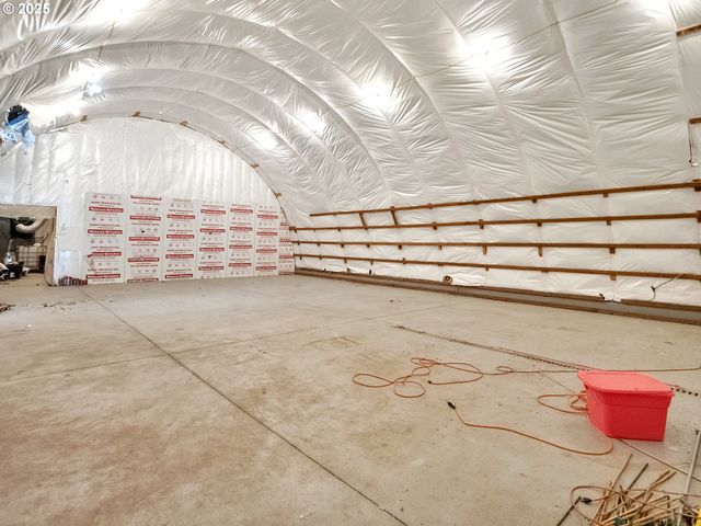 33140 Nw HORNECKER Rd, Hillsboro, OR 97124