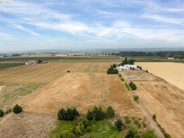 33140 Nw HORNECKER Rd, Hillsboro, OR 97124