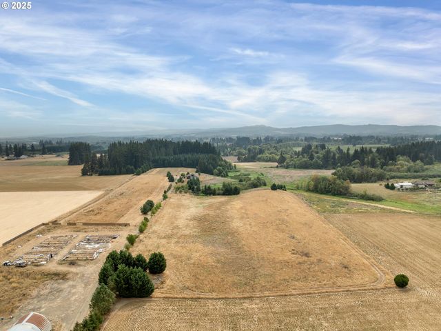 33140 Nw HORNECKER Rd, Hillsboro, OR 97124