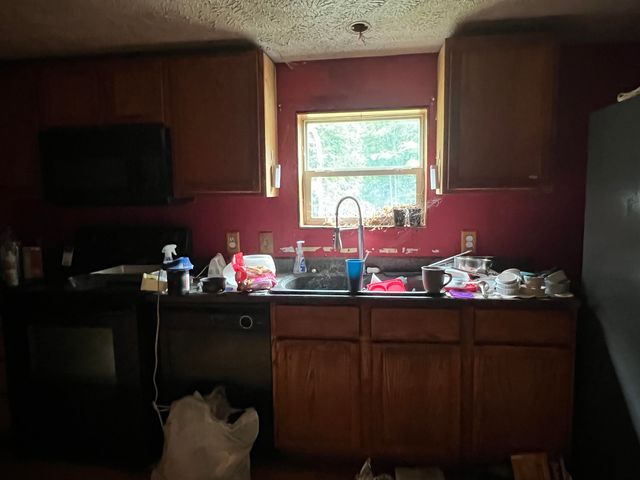 1600 Patty K Lane, Harrison, MI 48625