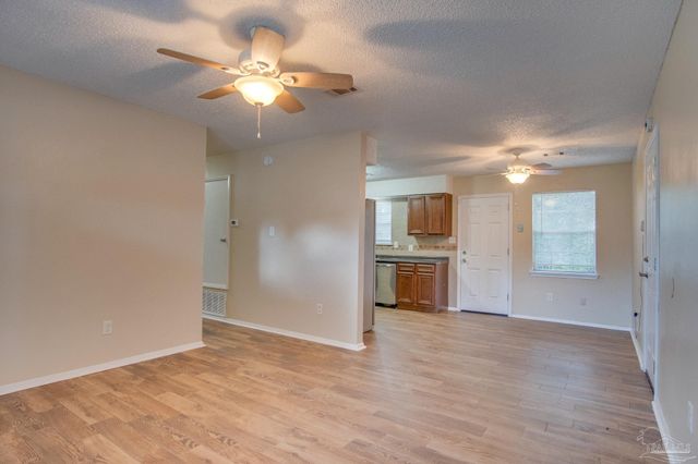 386 Quigley Rd, Pensacola, FL 32506