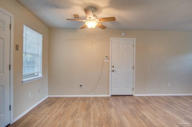 386 Quigley Rd, Pensacola, FL 32506