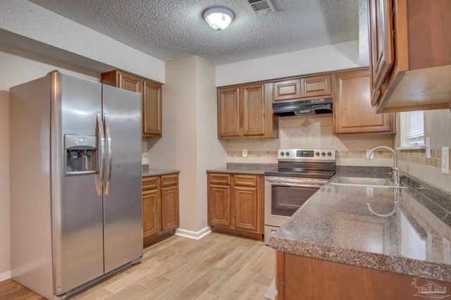 386 Quigley Rd, Pensacola, FL 32506