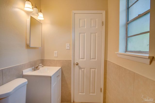 386 Quigley Rd, Pensacola, FL 32506