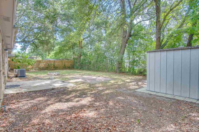 386 Quigley Rd, Pensacola, FL 32506