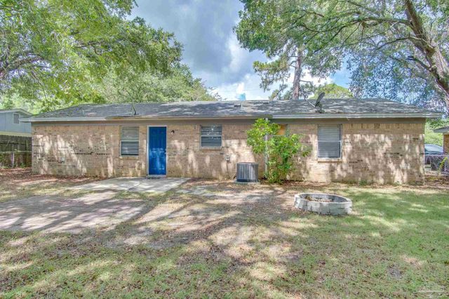 386 Quigley Rd, Pensacola, FL 32506