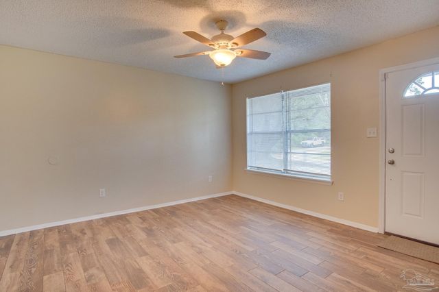386 Quigley Rd, Pensacola, FL 32506