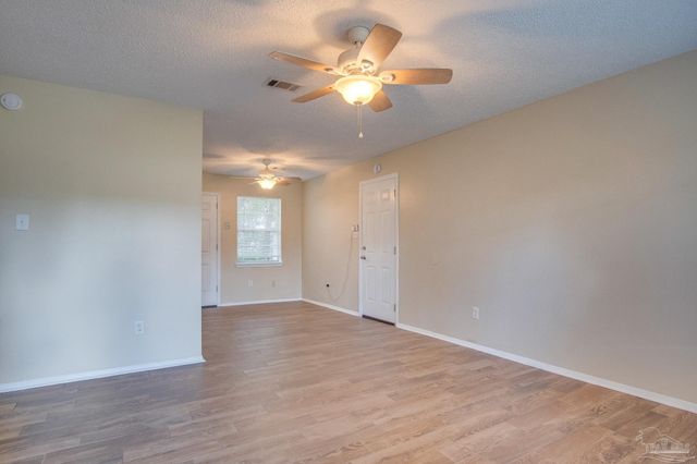 386 Quigley Rd, Pensacola, FL 32506