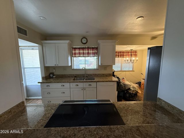 5426 E BOSTON Street, Mesa, AZ 85205