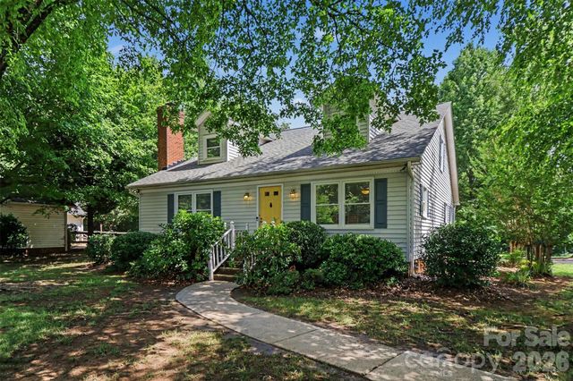 2710 Eva Drive NW, Concord, NC 28027