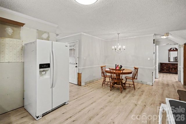 2710 Eva Drive NW, Concord, NC 28027