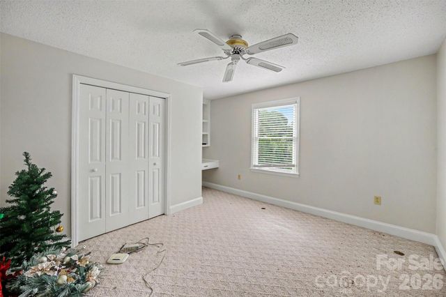 2710 Eva Drive NW, Concord, NC 28027